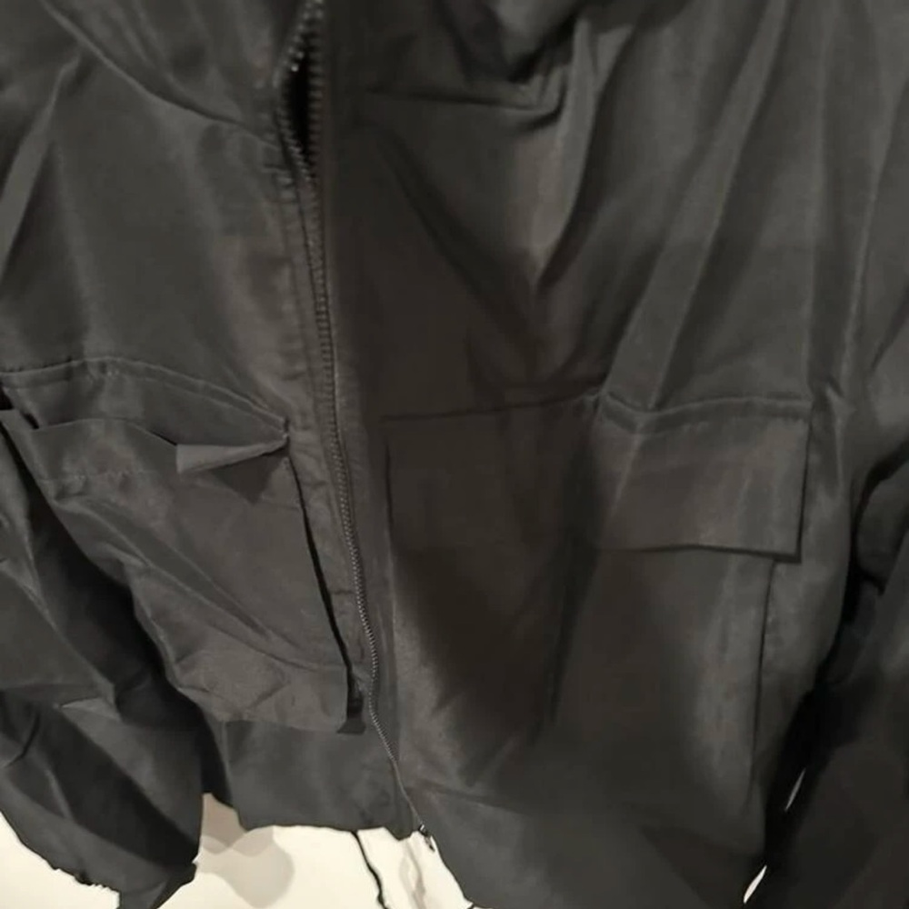🖤 Black Hooded Jacket 🖤 - Picture 7 of 7
